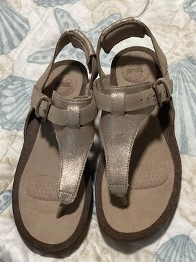 Teva Women's Tan Metallic T-Strap Sandals